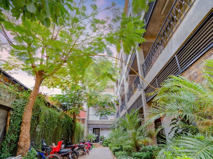 12 Unit Apartment Building For Sale - Wat Bo