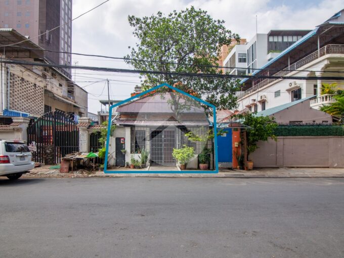 113 Sqm Retail Space For Rent - BKK1