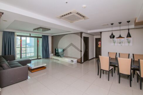 3 Bedroom Condo For Rent - BKK1