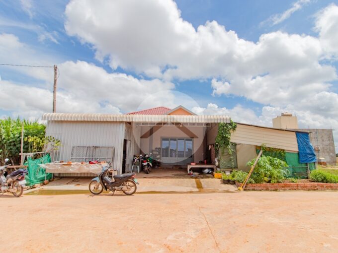 4 Bedroom House For Sale - Kandaek