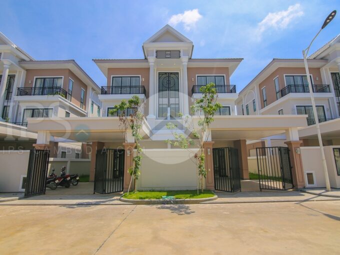 4 Bedroom Villa For Sale - Borey PH  The Star Mera Garden