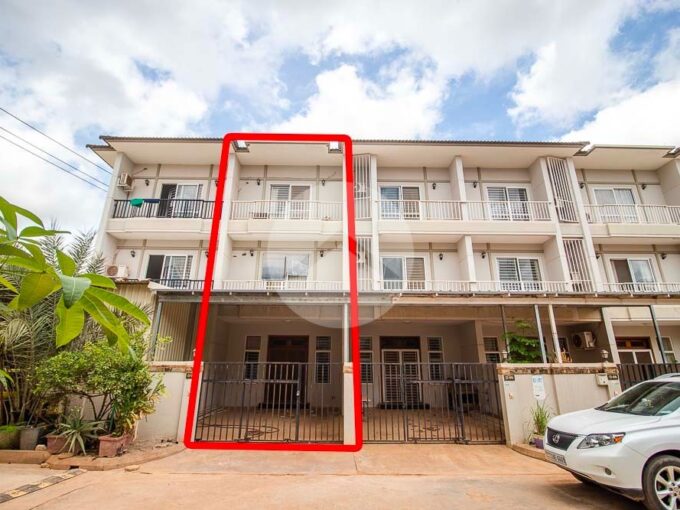 3 Bedroom Flat House For Sale - Svay Dangkum