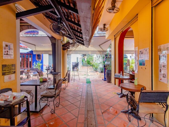 48 Sqm Commercial Building For Sale Old market and Pub Street
