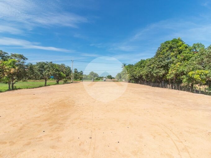 1359 Sqm Residential  Land For Sale - Chres