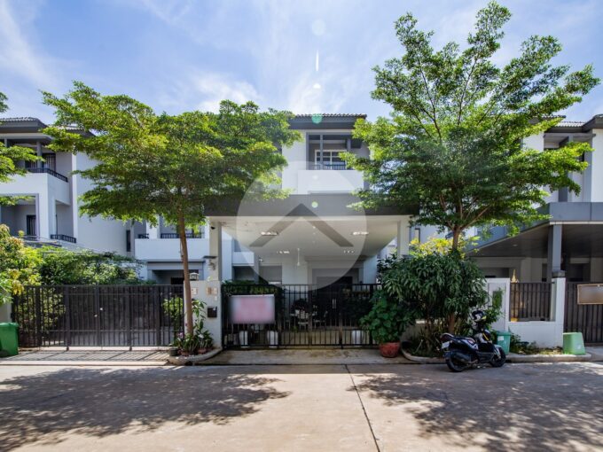 4 Bedroom Twin Villa For Sale - Chip Mong 598