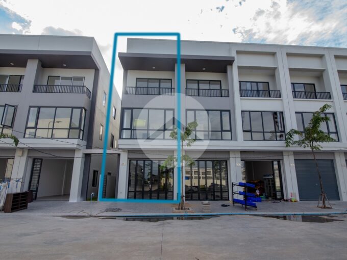 4 Bedroom Shophouse For Sale - Chip Mong 50M