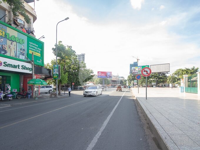 100 Sqm Retail Space For Rent - Riverside