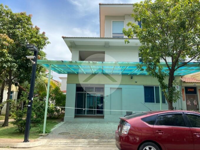 5 Bedroom Villa For Rent - Toul Kok