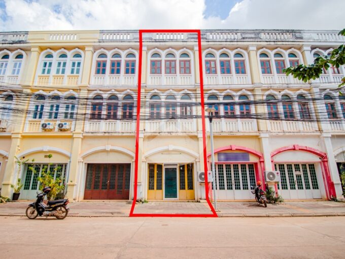 4 Bedroom Shophouse For Sale - Svay Dangkum