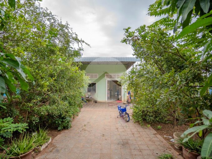 1 Bedroom House For Sale - Chreav