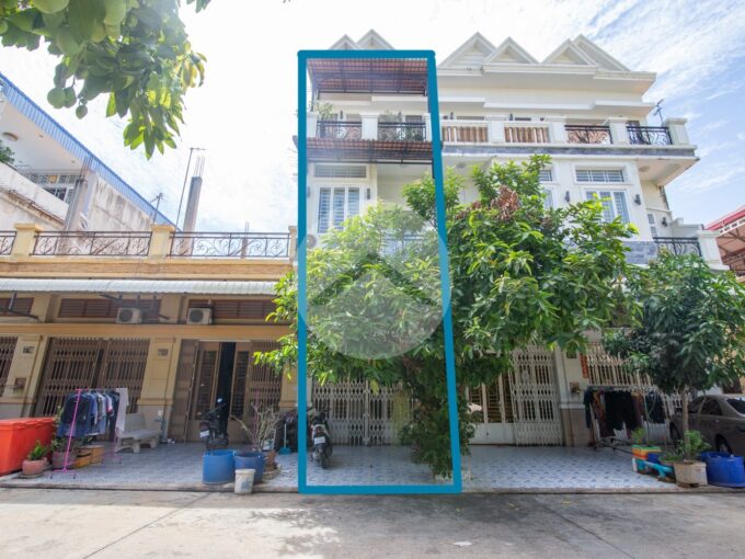 6 Bedroom Flat House For Sale -  Borey New World