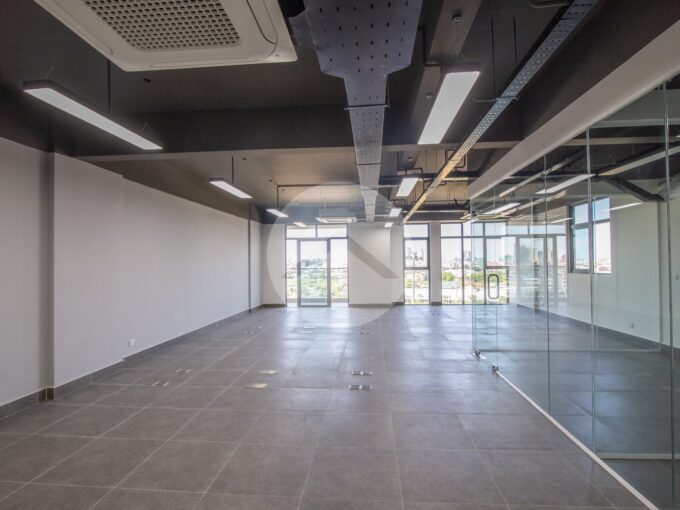 155 Sqm Office Space Building For Rent -  Chroy Chongvar