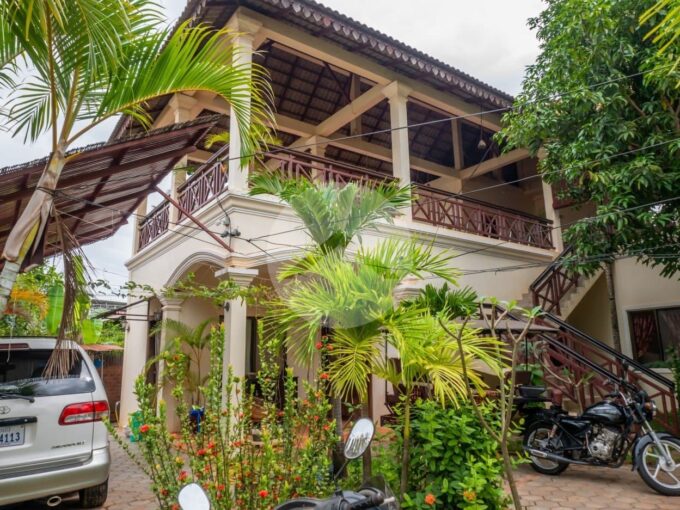 5 Bedroom Villa For Sale - Svay Dangkum