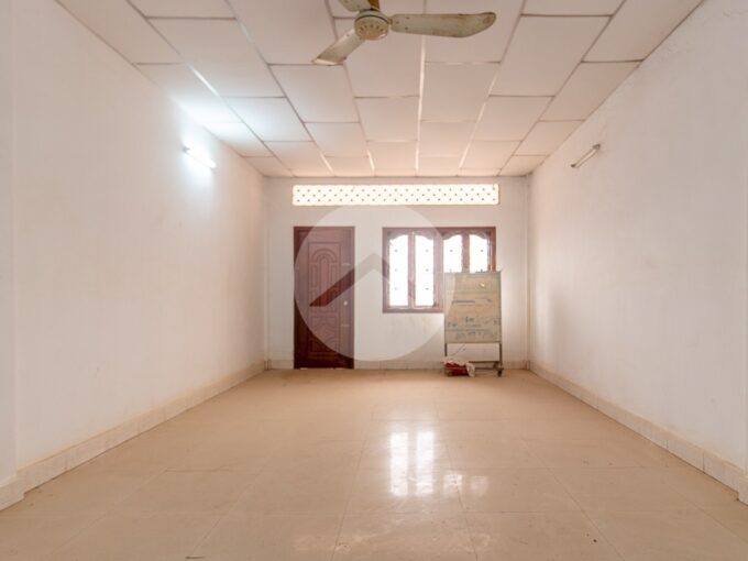 4 Bedroom Commercial Shophouse For Sale - Kouk Chak