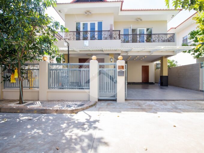 4 Bedroom Villa For Rent - Tonle Bassac