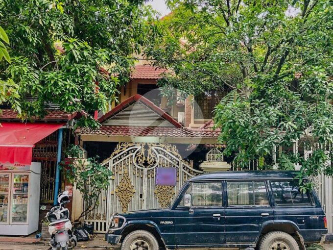 3 Bedroom Twin Villa For Sale - Borey Sopheak Mongkul