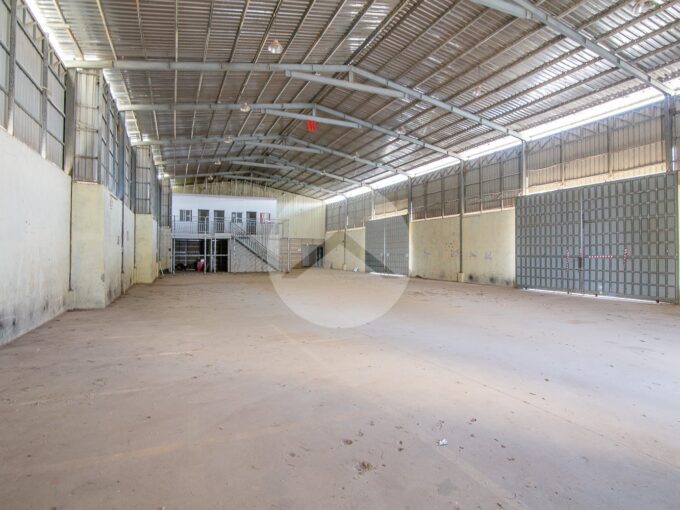 714 Sqm Corner Warehouse For Rent - Sen Sok