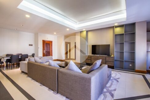 2 Bedroom Serviced Apartment For Rent in BKK1