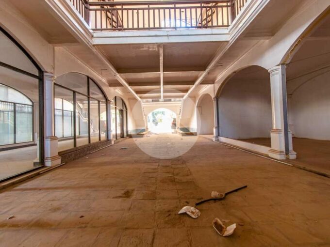 650 Sqm Commercial Shophouse For Rent - Wat Bo Road