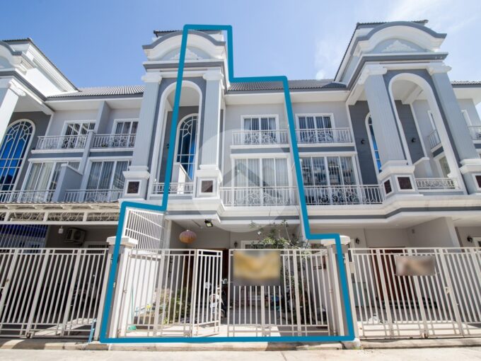 4 Bedroom Link House For Sale - Borey Long Ny