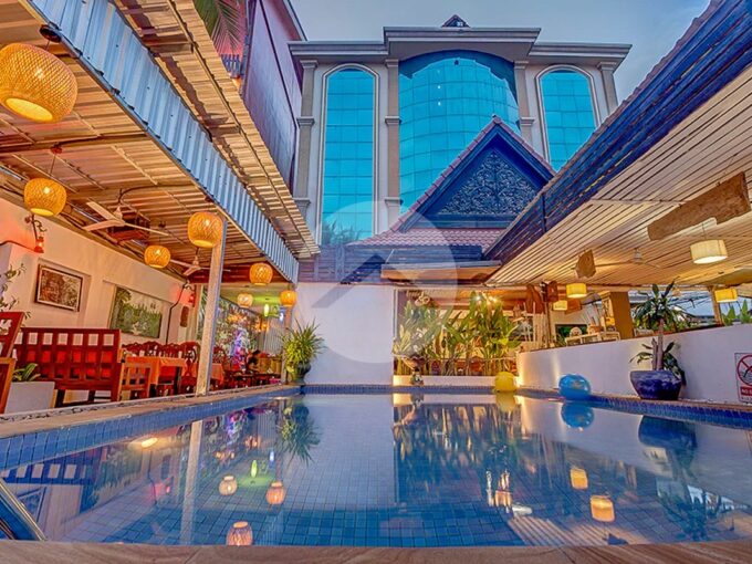 27 Bedroom Hostel For Rent - Night Market Area