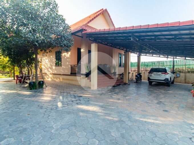 2 Bedroom House For Rent - Slor Kram