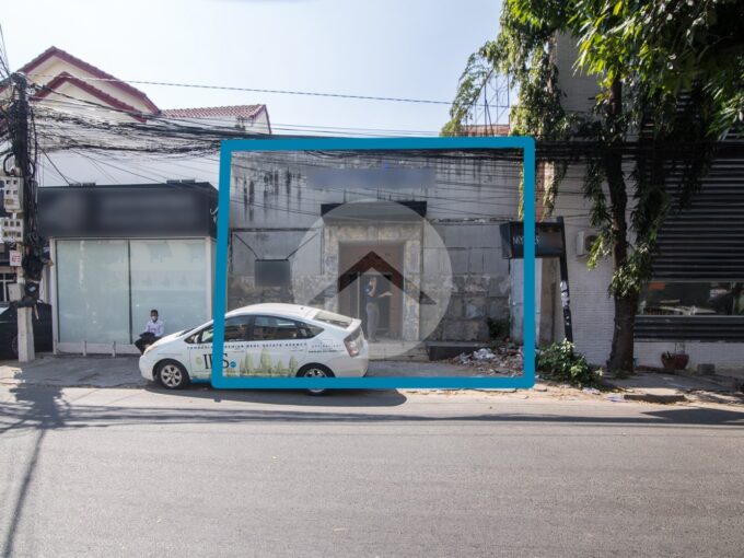 365 Sqm Commercial Space For Rent - BBK1