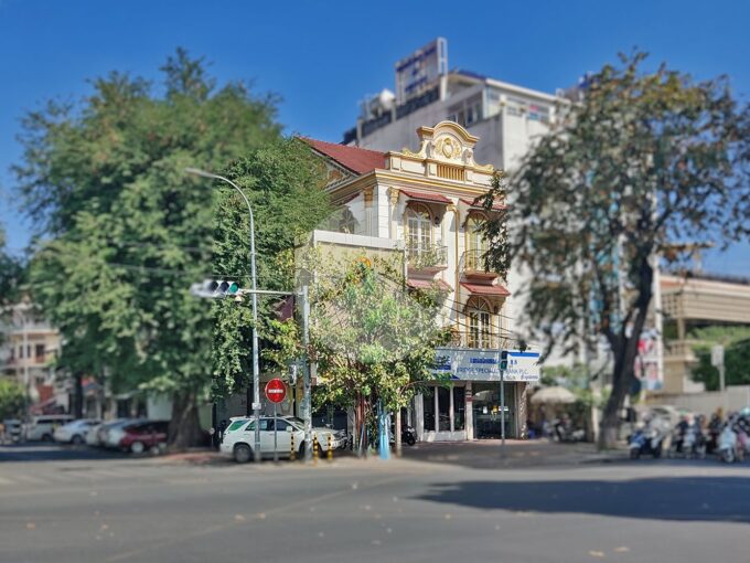 3 Storey Commercial Building For Sale - Norodom BLVD