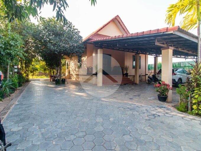 2 Bedroom House For Sale - Slor Kram