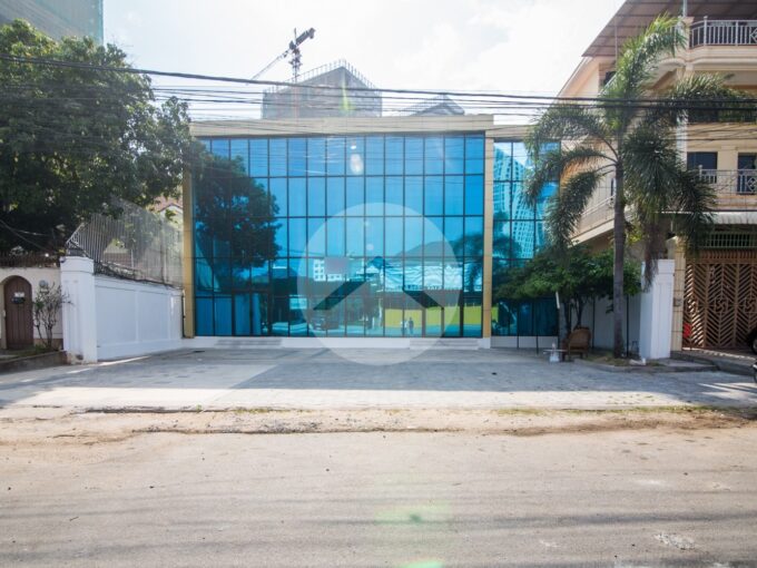 700 Sqm Office Space For Rent - Boeung Kak 1