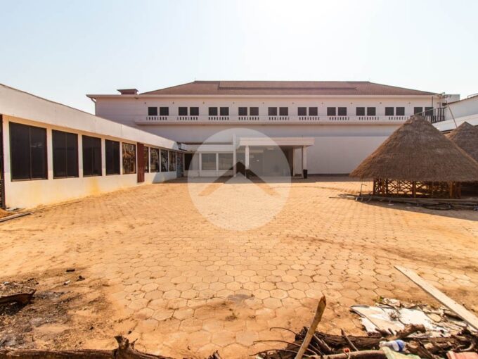 2750 Sqm Commercial Space For Rent - Sala Kamreuk