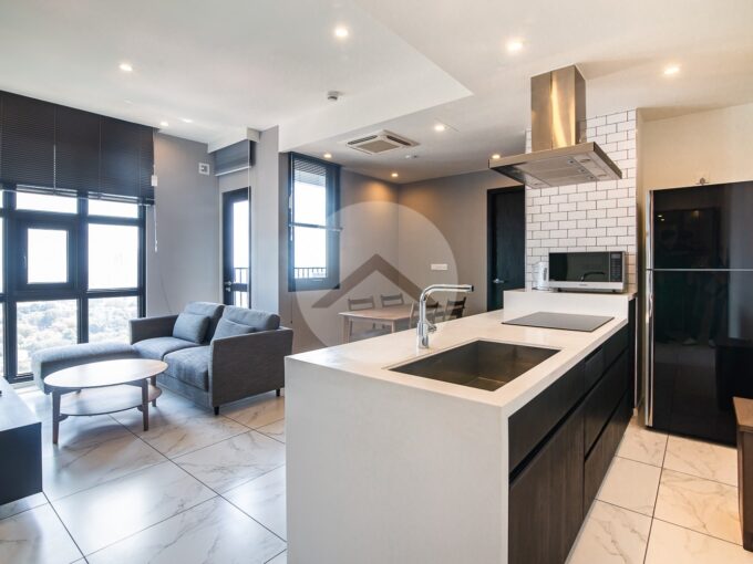 2 Bedroom Apartment For Rent   -Lattrait