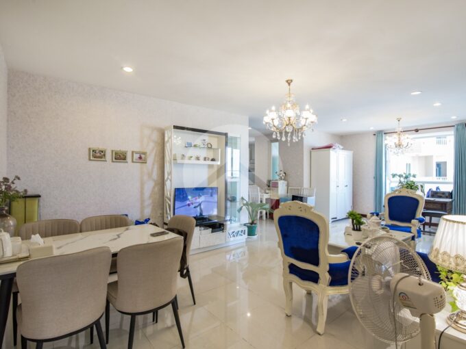 3 Bedroom Condo For Sale - Rose Condo
