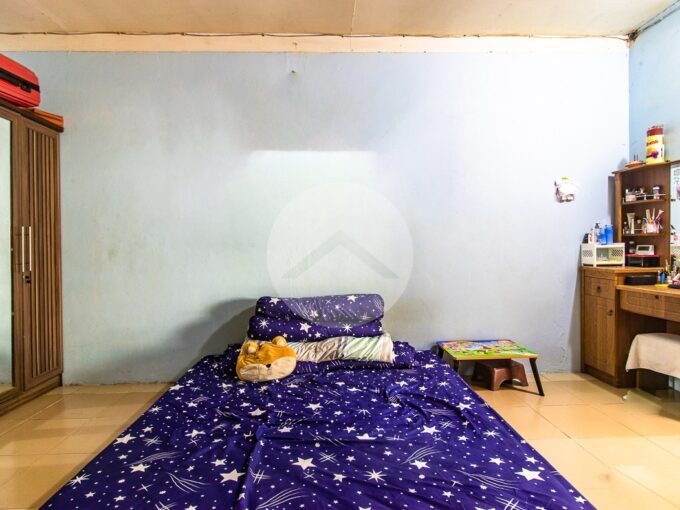 3 Bedroom Wooden House For Sale - Sala Kamreuk
