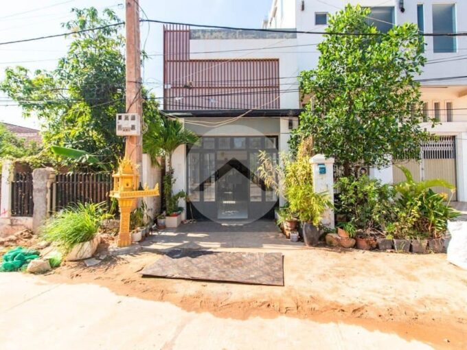 2 Bedroom House For Sale - Sala Kamreuk