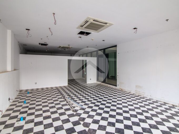 67 Sqm Office Space For Rent - Toul Svay Prey 1