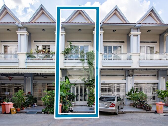 4 Bedroom Flat House For Sale - Borey Highland City  371