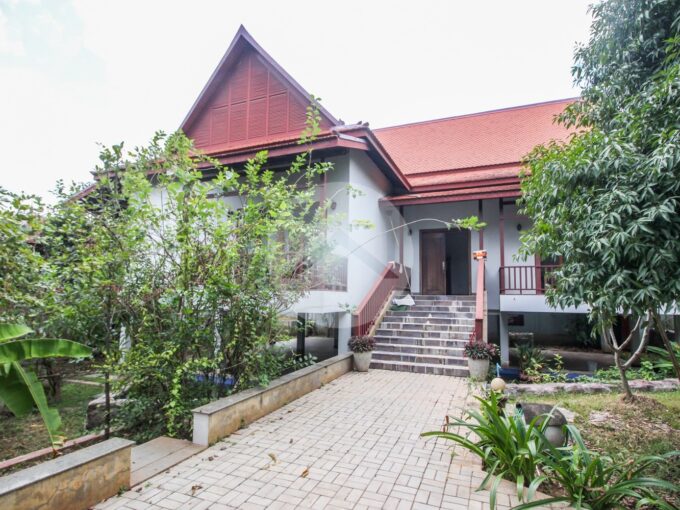 4 Bedroom Wooden House For Sale - Prek Eng