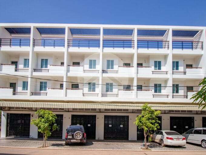 4 Bedroom Shophouse For Sale - Chreav
