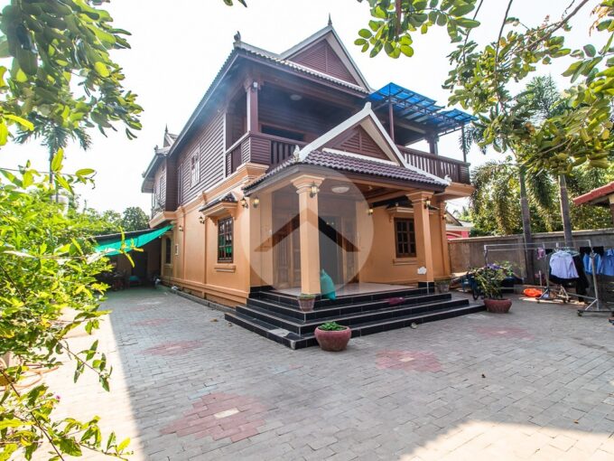 5 Bedroom House For Rent - Teuk Vil