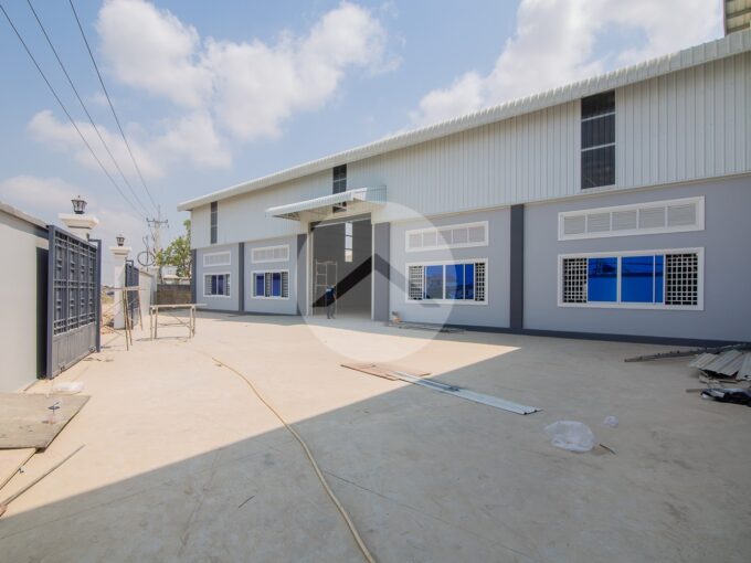 3700 Sqm Warehouse Property For Rent - Por Sen Chey