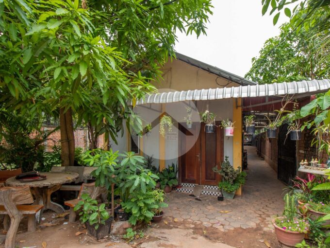 9 Bedroom House For Sale - Svay Dangkum