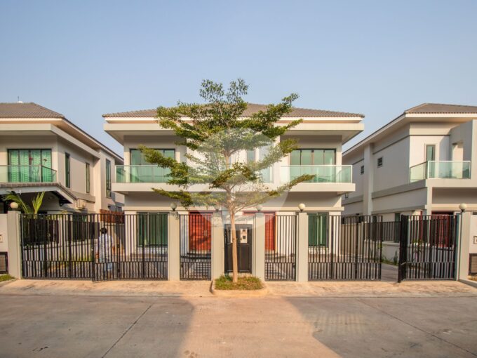 6 Bedroom Twin Villa For Rent - Svay Thom