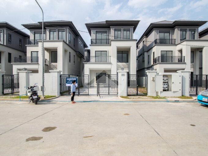 5 Bedroom Single Villa For Sale - Chip Mong