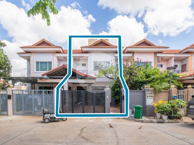3 Bedroom Townhouse For Rent - Tonle Bassac