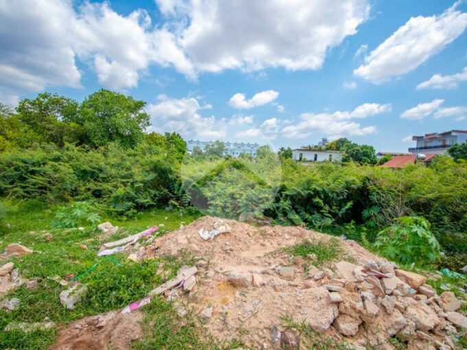 2700 Sqm Land For Rent - Sala Kamreuk