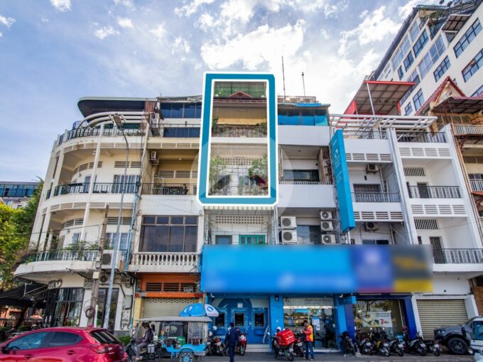 3 Bedroom Triplex Apartment For Sale - Riverside