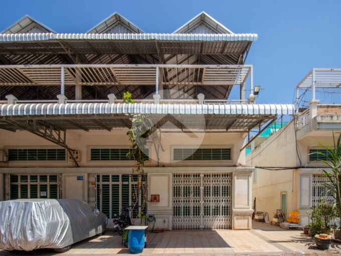 2 Bedroom Flat House For Sale - Svay Dangkum