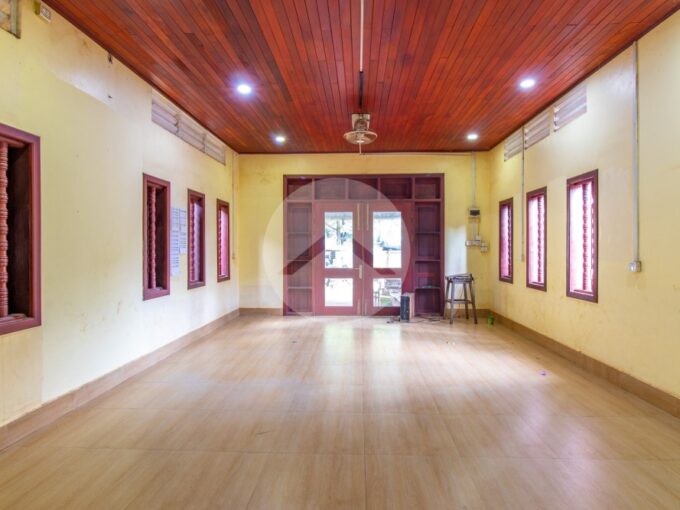 2 Bedroom Commercial Villa For Rent - Sala Kamreuk