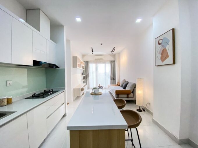 1 Bedroom Condo For Sale - PS Crystal
